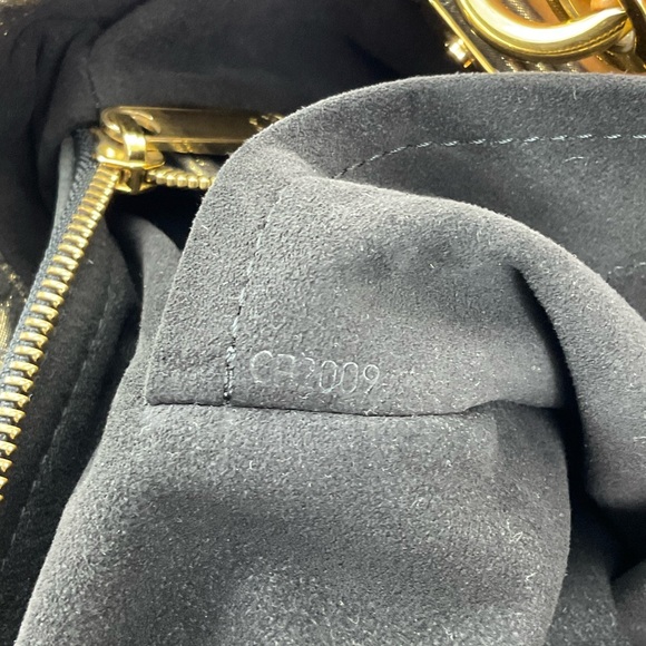 Irene Monogram LV💕♥️ - Picture 6 of 16